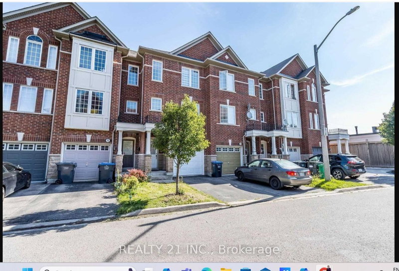17 Rock Haven Lane, Brampton