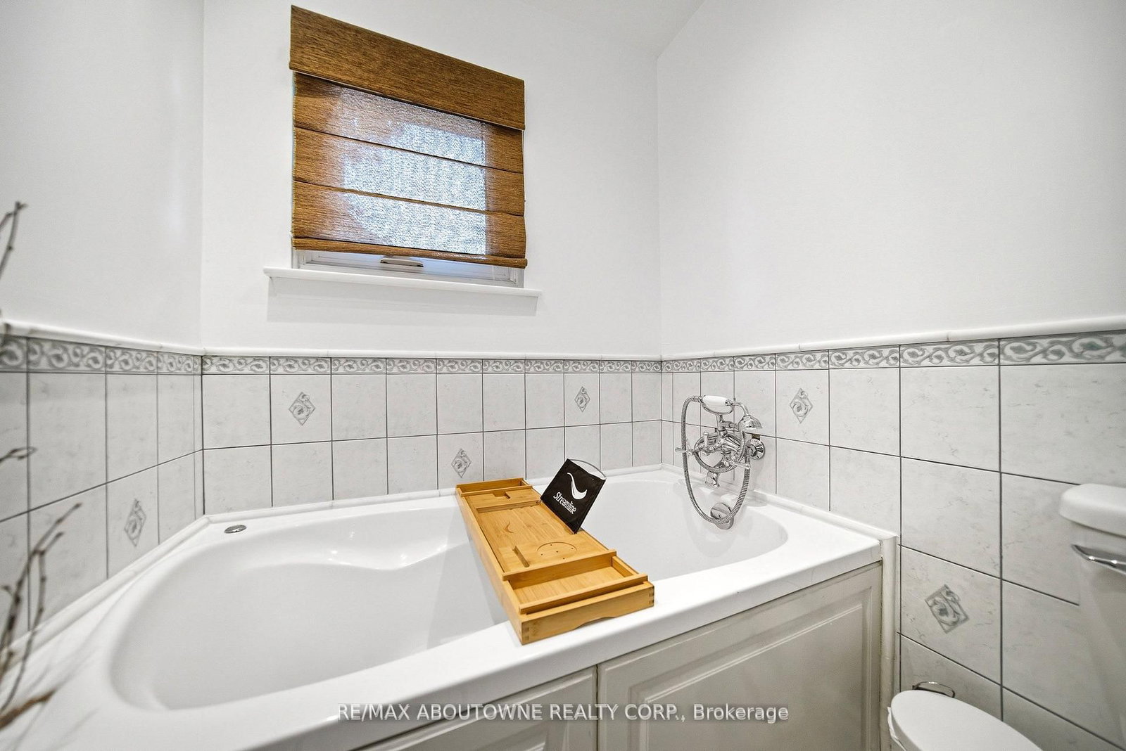2306 Devon Road • Oakville, ON photo 23