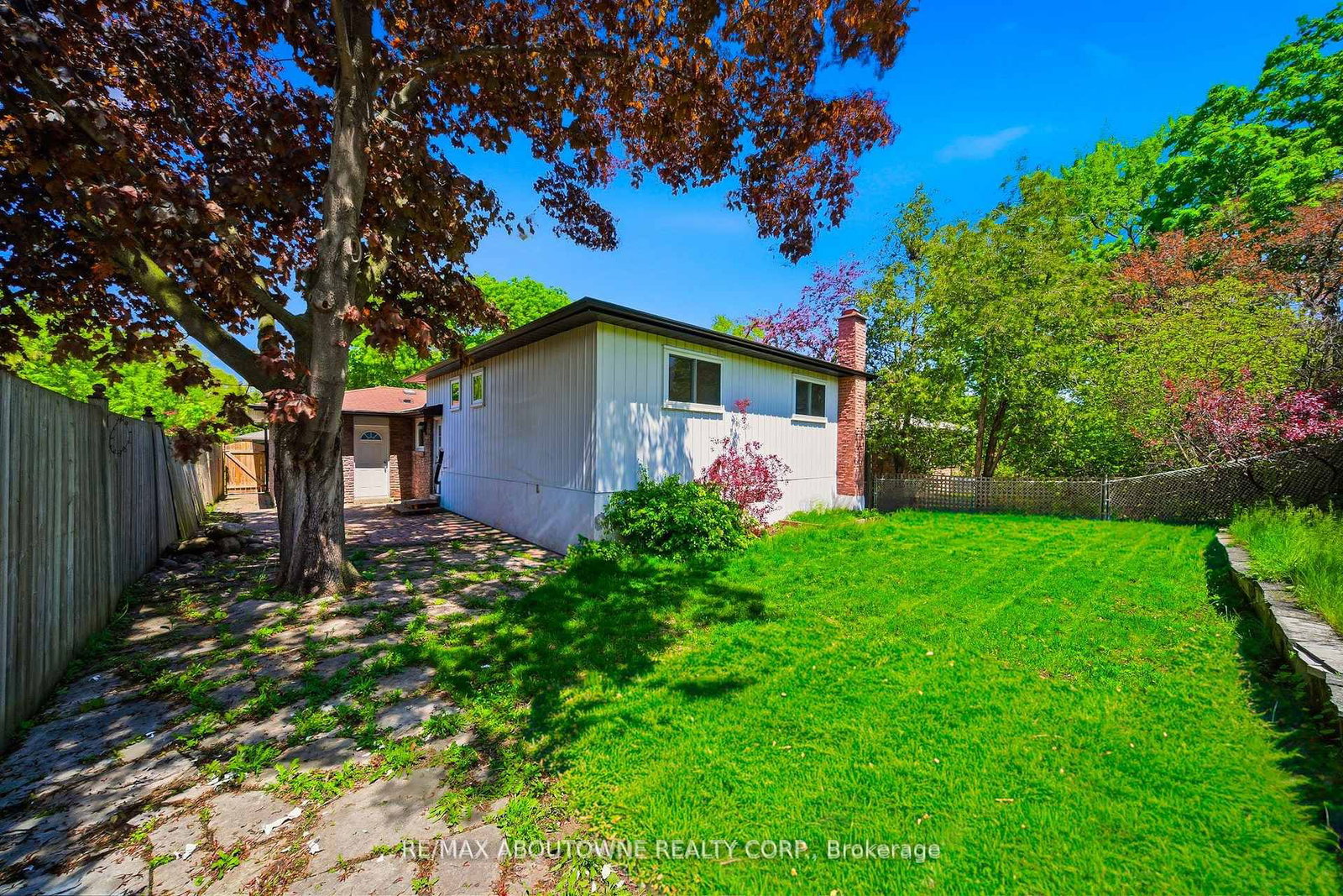 2306 Devon Road • Oakville, ON photo 34