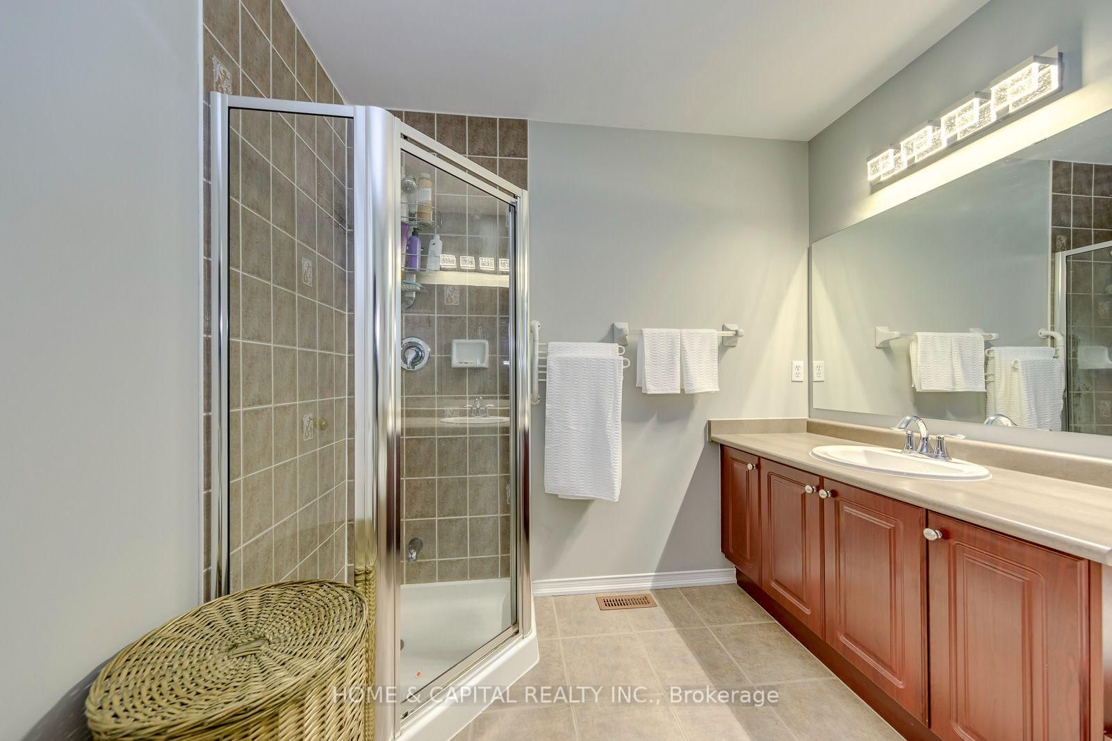 1489 HERITAGE Way • #6 • Oakville, ON photo 25