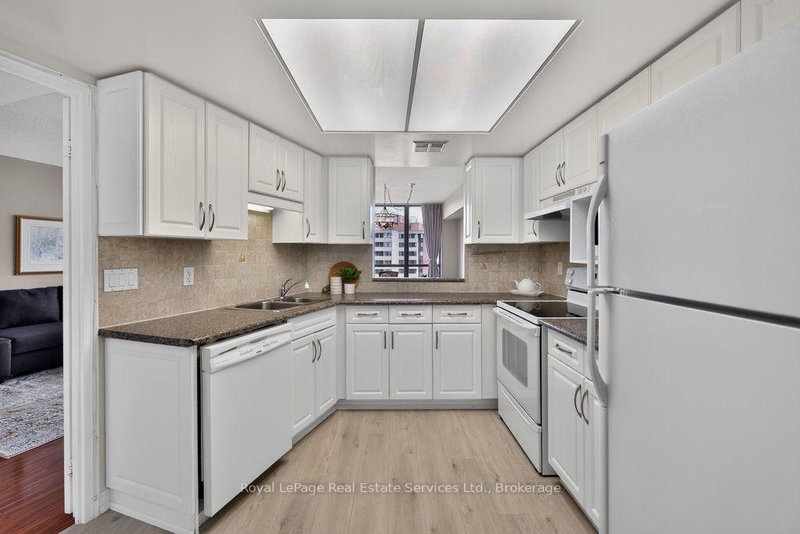1240 Marlborough Oakville,ON L6H 3K7 — Photo 15