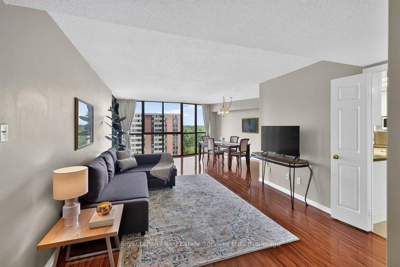 1240 Marlborough Oakville,ON L6H 3K7 — Photo 4