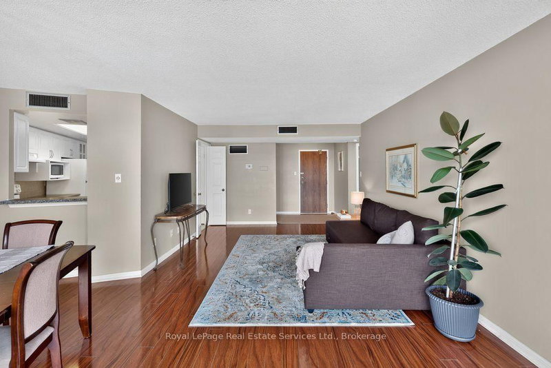 1240 Marlborough Oakville,ON L6H 3K7 — Photo 5