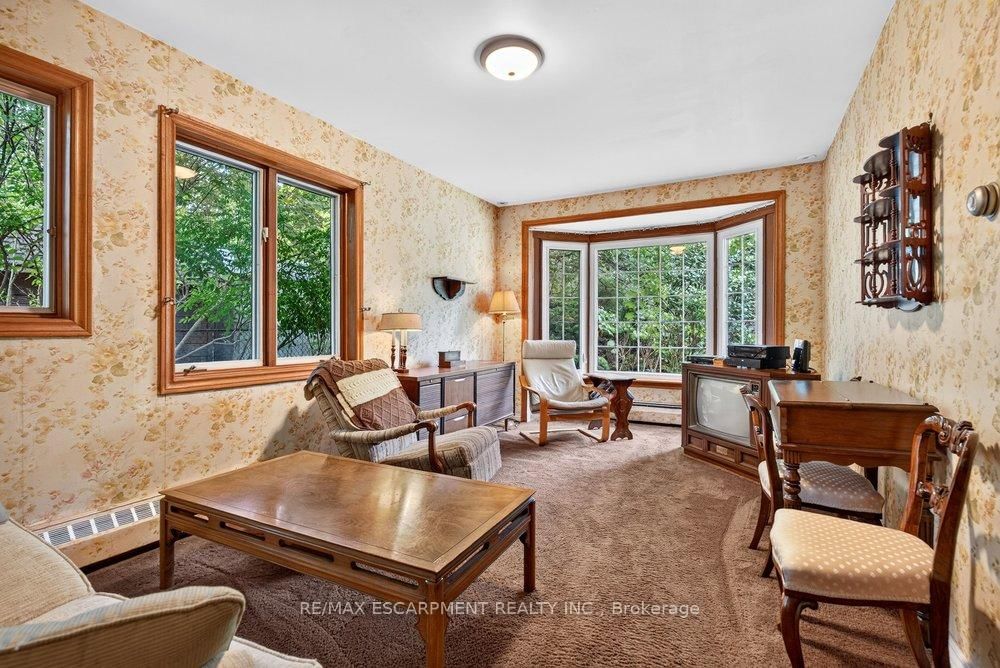 230 Morrison Road • Oakville, ON photo 12