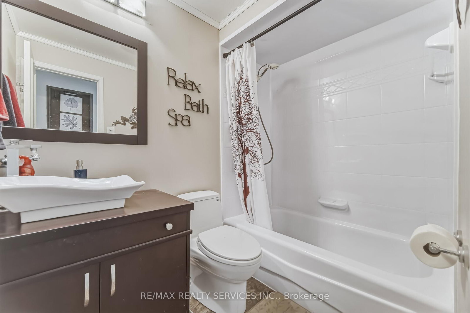 15 Braemar Drive • Brampton, ON photo 13