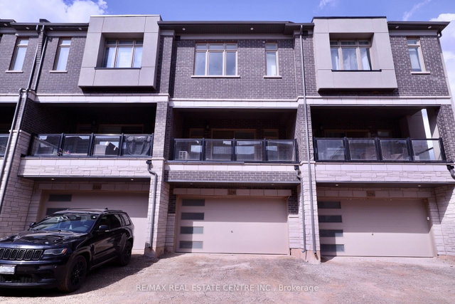 3298 Taha Gardens