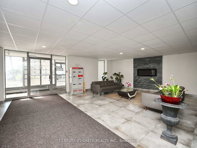 902 - 3065 Queen Frederica Drive