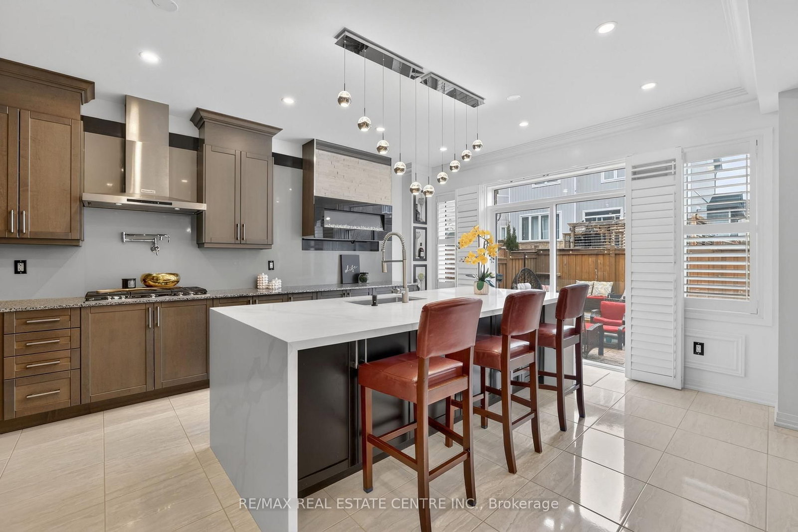27 Drew Brown Boulevard • Orangeville, ON photo 14
