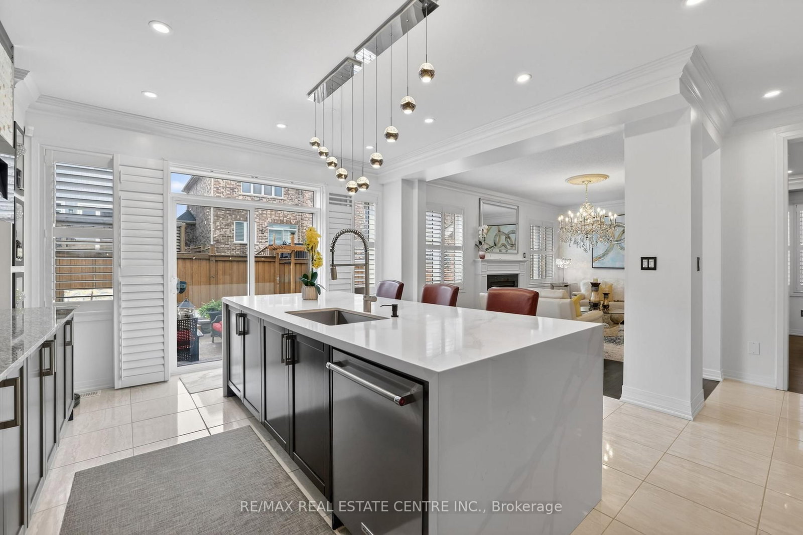 27 Drew Brown Boulevard • Orangeville, ON photo 15