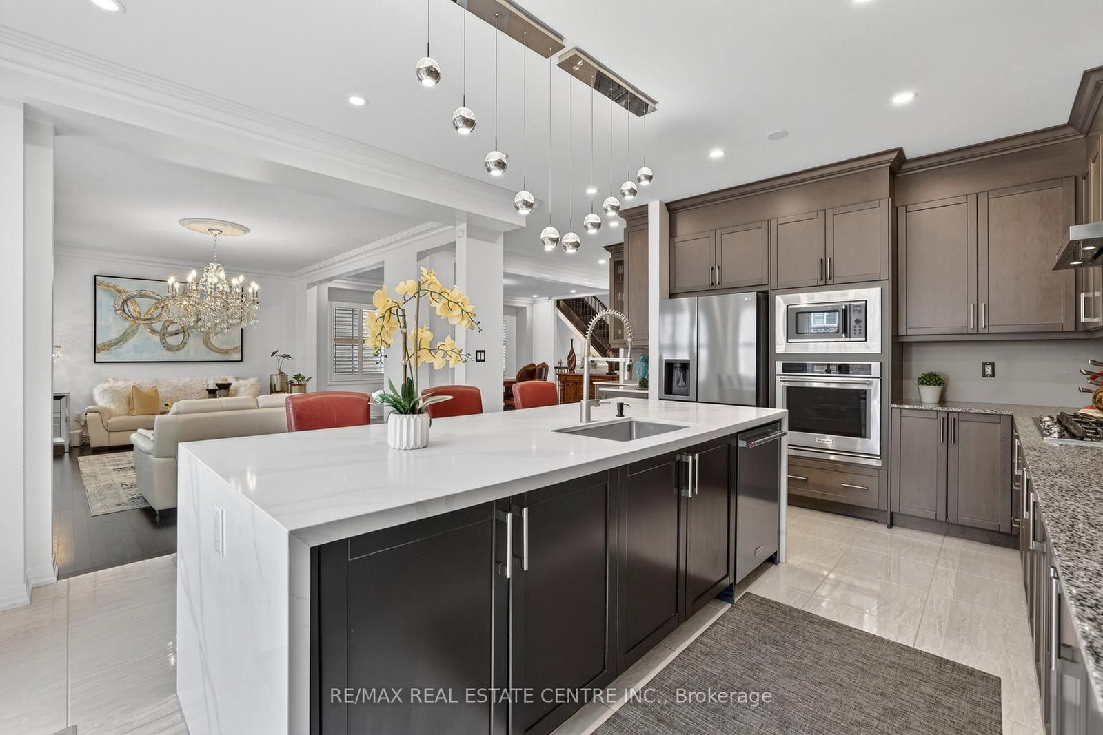 27 Drew Brown Boulevard • Orangeville, ON photo 16
