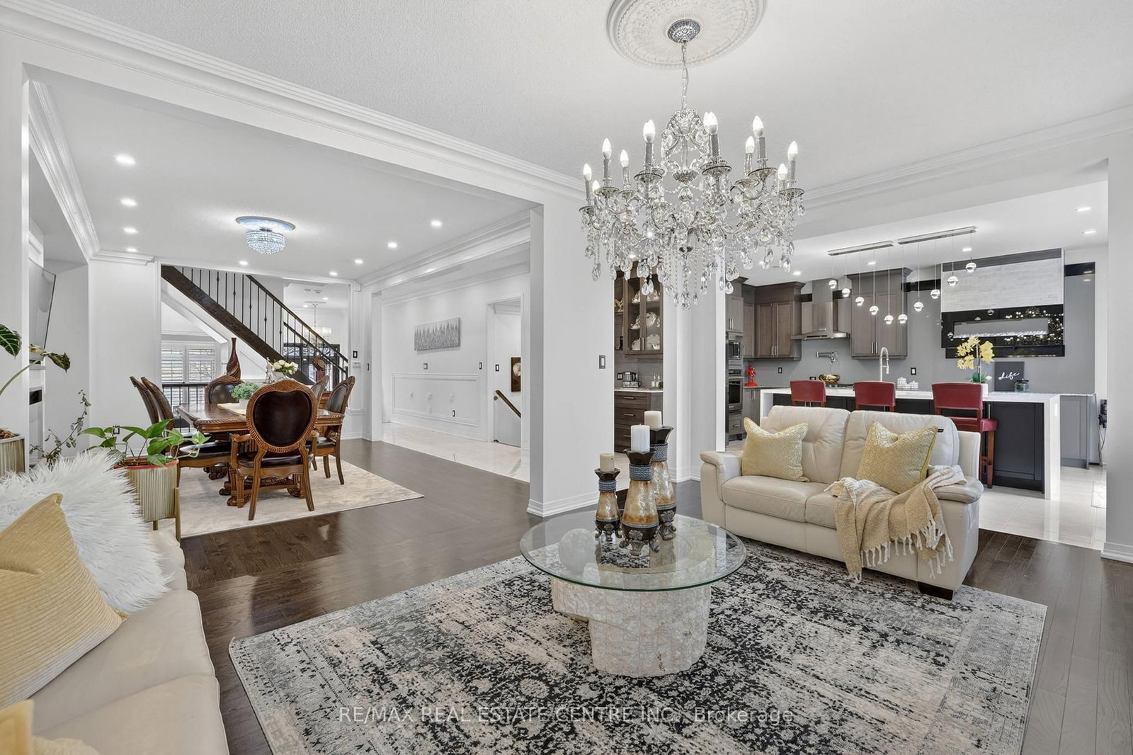 27 Drew Brown Boulevard • Orangeville, ON photo 9