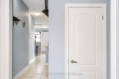 34 Davenfield Circle • Brampton, ON photo 9