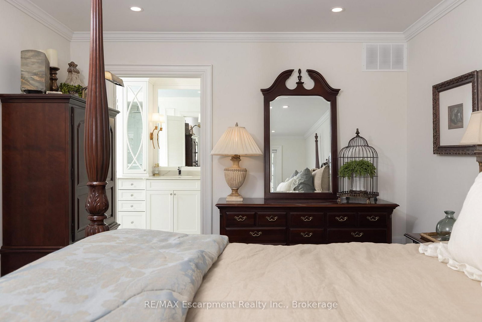 392 Aspen Forest Drive • Oakville, ON photo 22