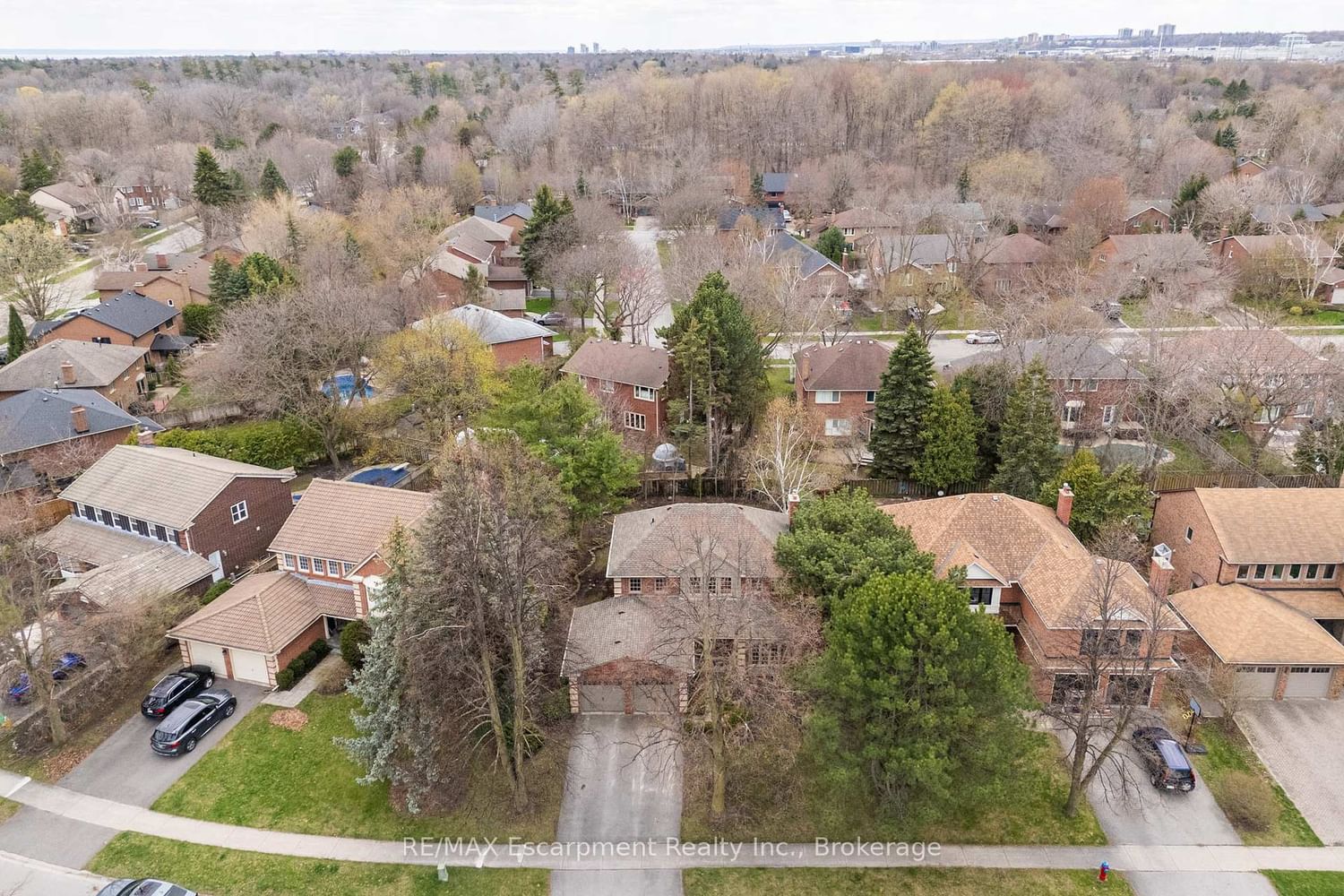 392 Aspen Forest Drive • Oakville, ON photo 46