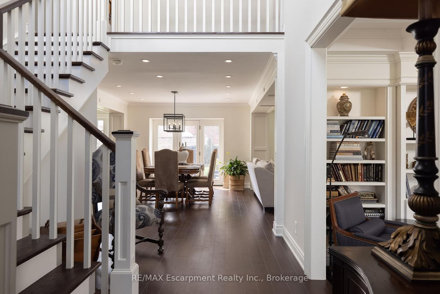 392 Aspen Forest Drive • Oakville, ON photo 6