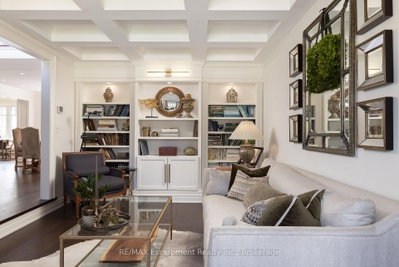 392 Aspen Forest Drive • Oakville, ON photo 8
