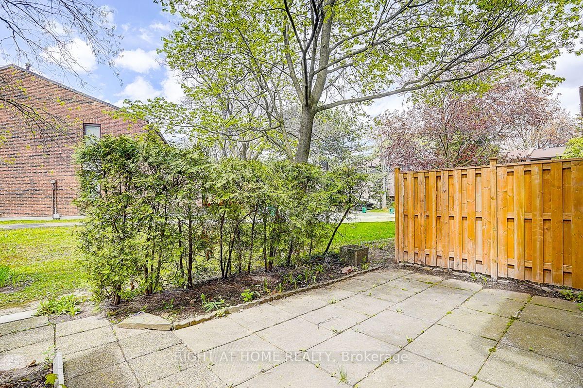2020 South Millway • #26 • Mississauga, ON photo 8