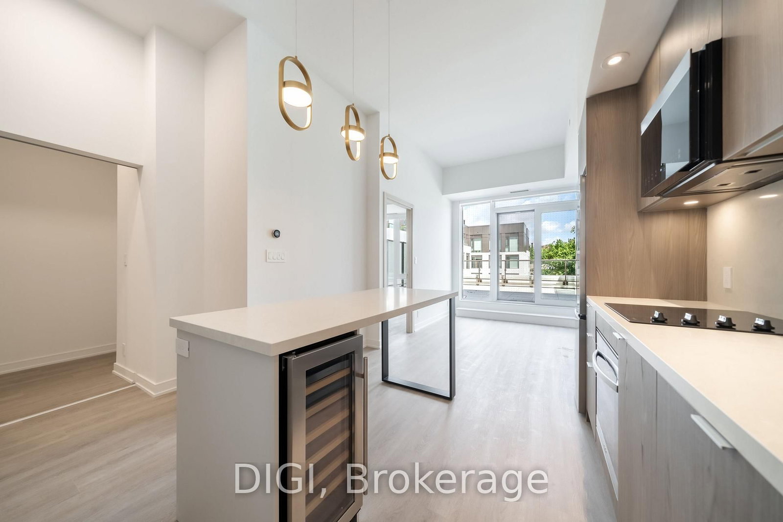 W325-485 Perth Avenue, Toronto, ON, photo 2