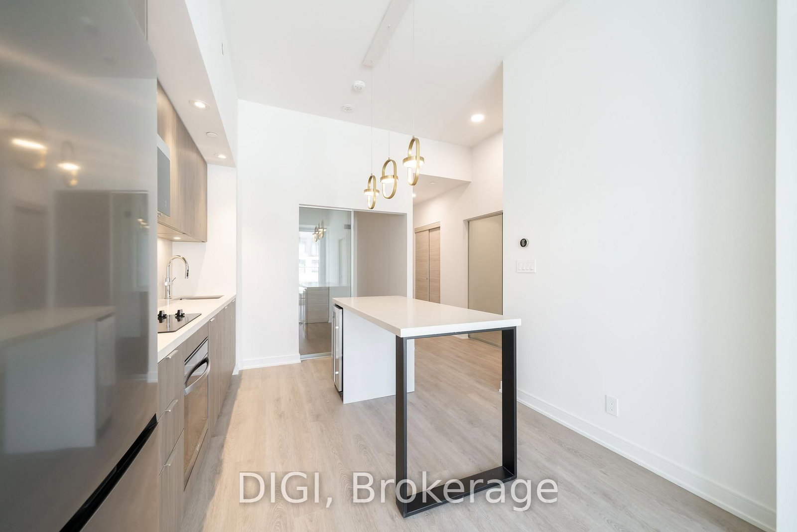 W325-485 Perth Avenue, Toronto, ON, photo 4