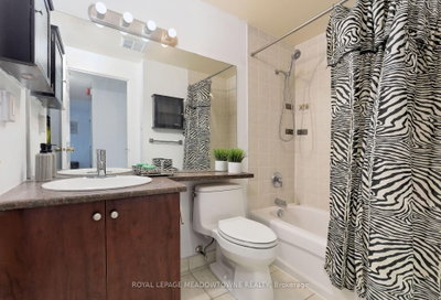 6720 Glen Erin Mississauga,ON L5N 3K8 — Photo 19