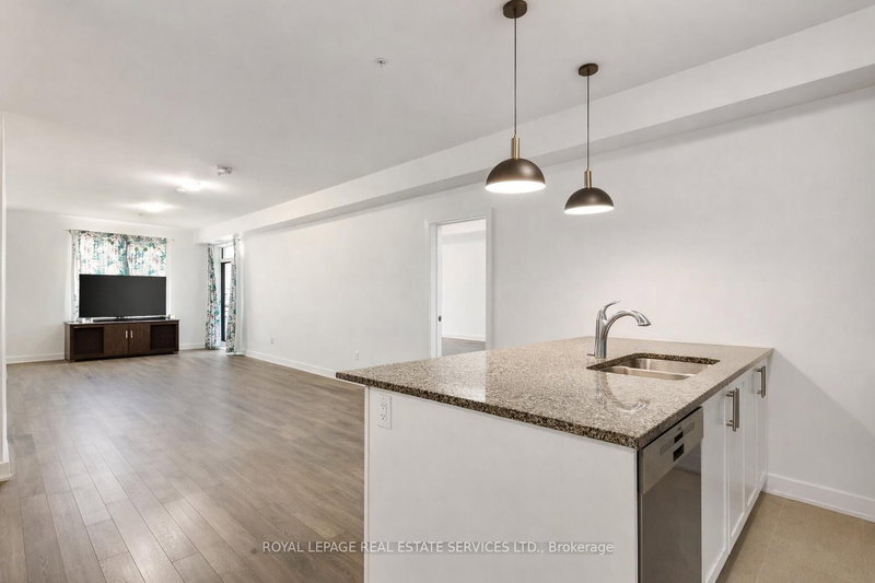 420 - 150 Oak Park Boulevard