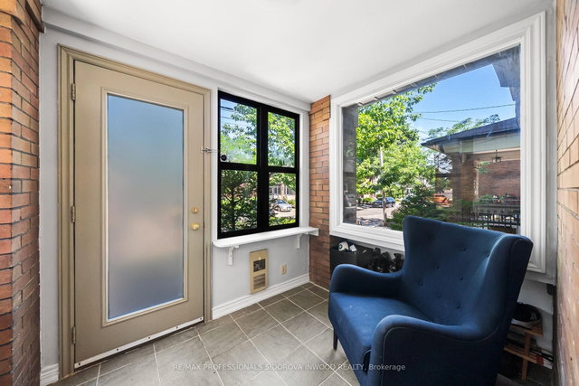 82 Durie Street