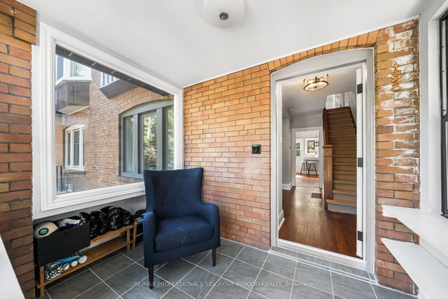 82 Durie Street