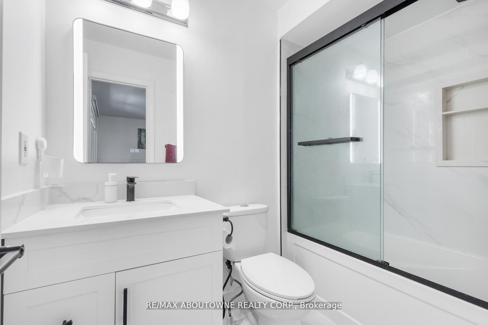 1118 Avondale Drive • Oakville, ON photo 20