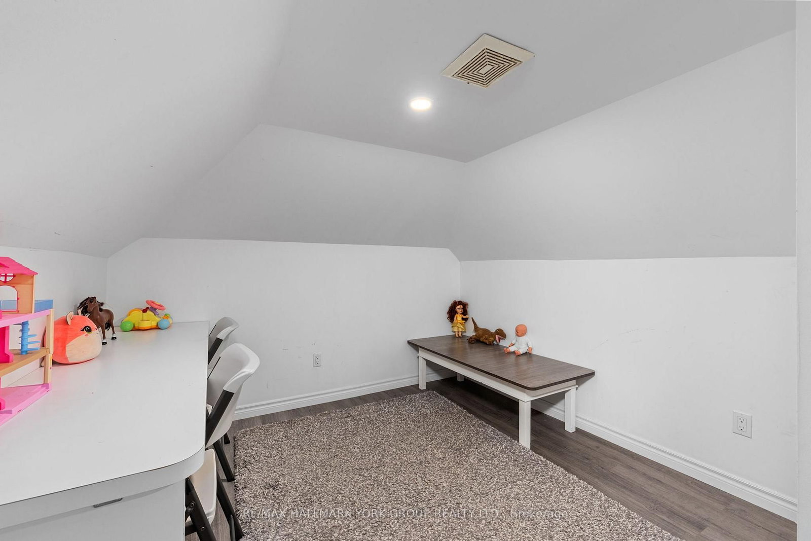 162 Bob Yuill Drive • Toronto, ON photo 25