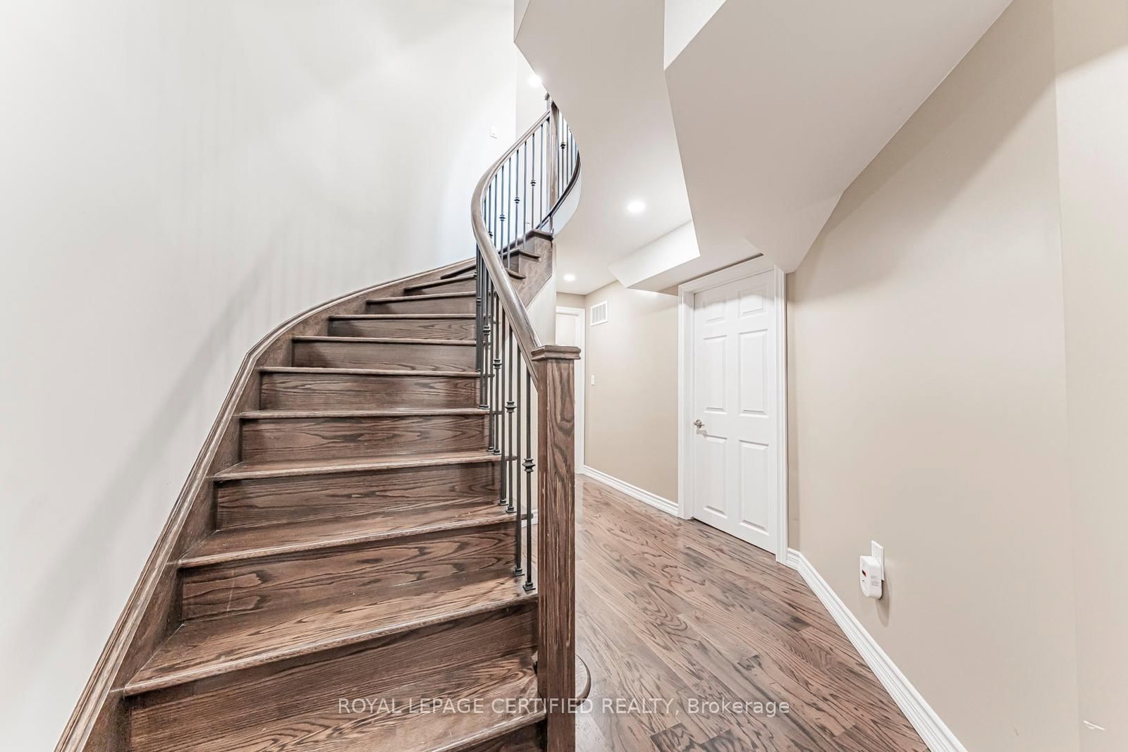 1171 Agram Drive • Oakville, ON photo 37