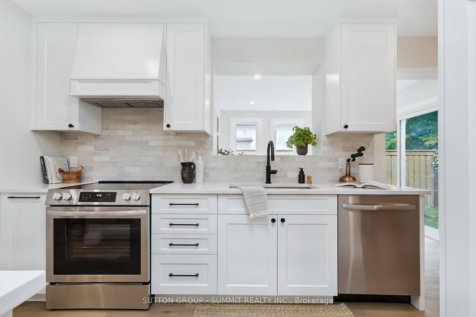 1414 Dewbourne Crescent • Burlington, ON photo 14
