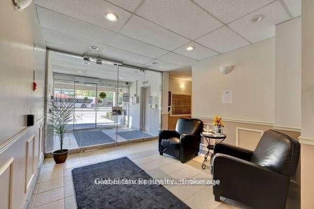 501 - 49 Queen Street E