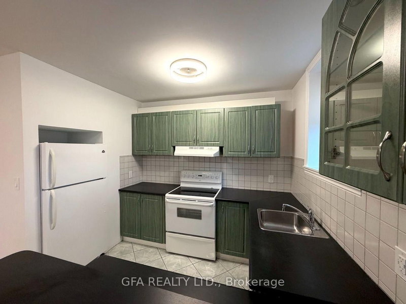 B - 16 Arrowsmith Avenue