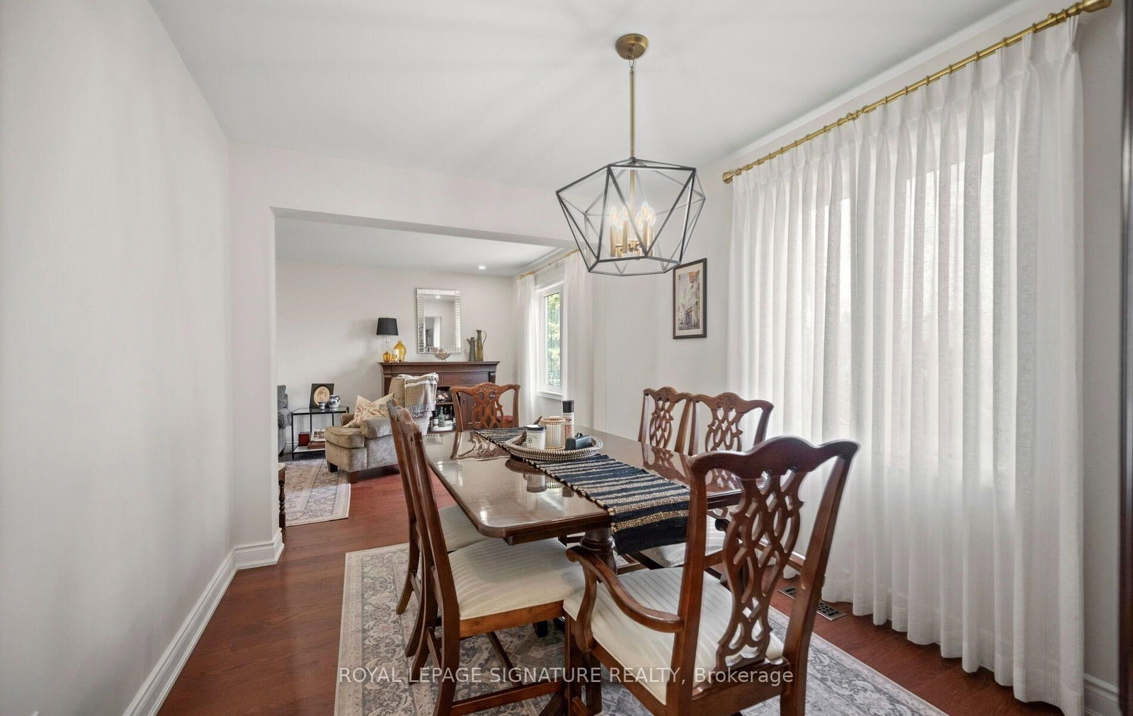 1892 Beechknoll Avenue • Mississauga, ON photo 10