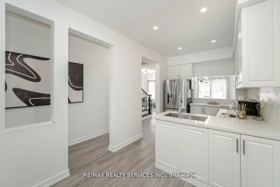 17 Dawes Brampton,ON L6X 0R8 — Photo 11