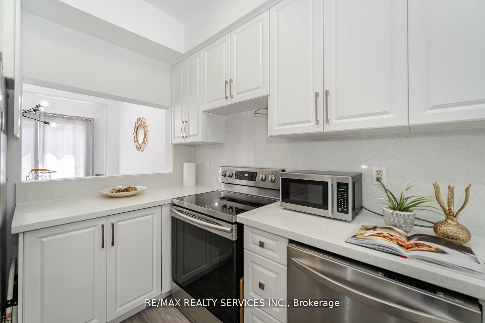 17 Dawes Brampton,ON L6X 0R8 — Photo 14