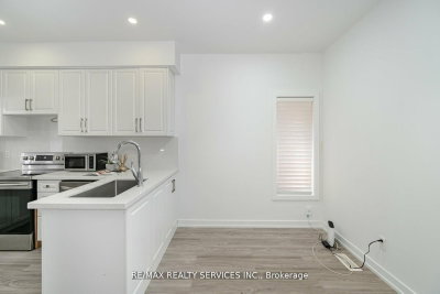 17 Dawes Brampton,ON L6X 0R8 — Photo 15