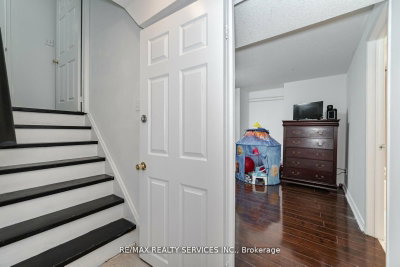 17 Dawes Brampton,ON L6X 0R8 — Photo 18