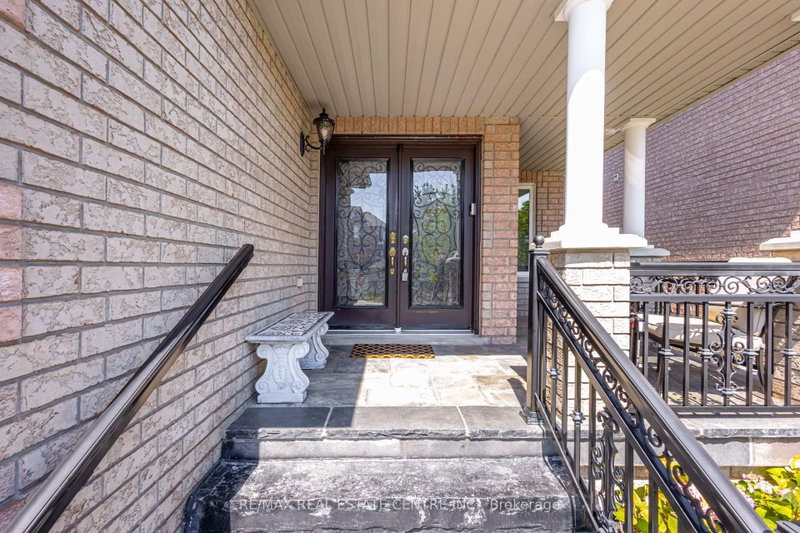 5588 Doctor Peddle Crescent
