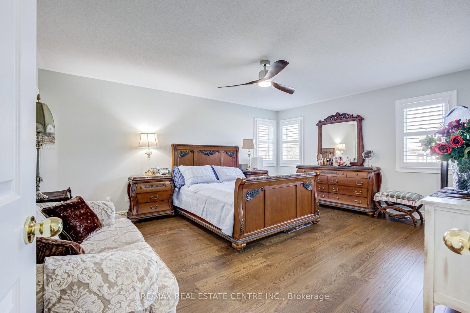 5588 Doctor Peddle Crescent • Mississauga, ON photo 22