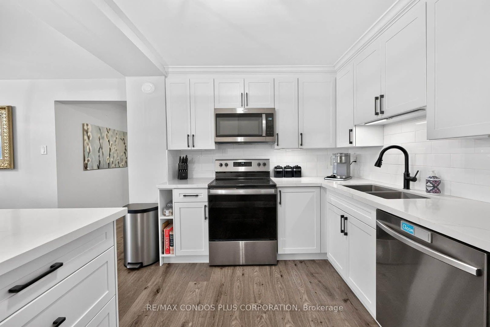 Listing Image 20