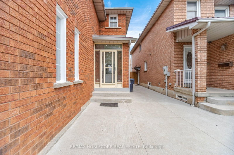 66 Cinrickbar Drive