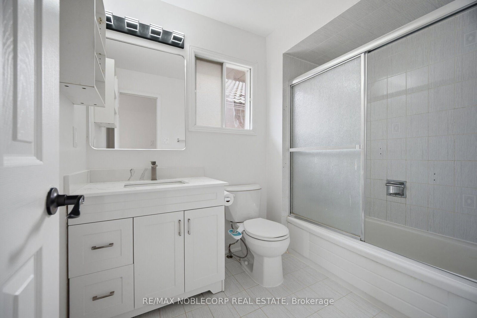 66 Cinrickbar Drive • Toronto, ON photo 31