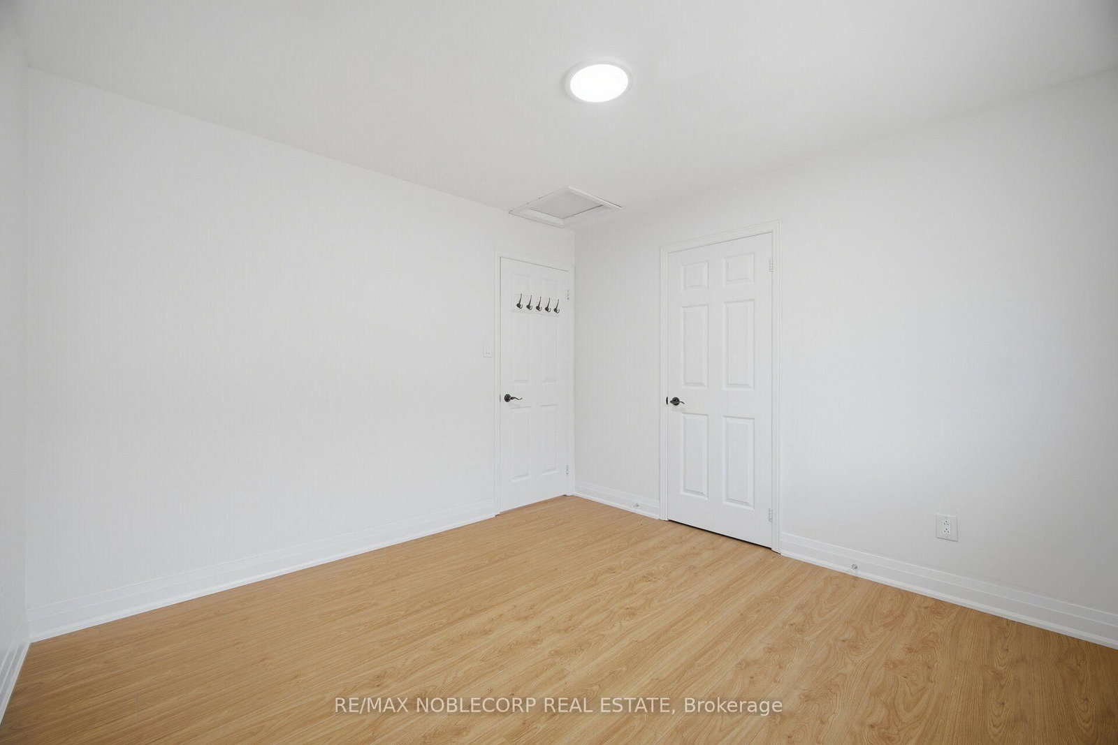 66 Cinrickbar Drive • Toronto, ON photo 33