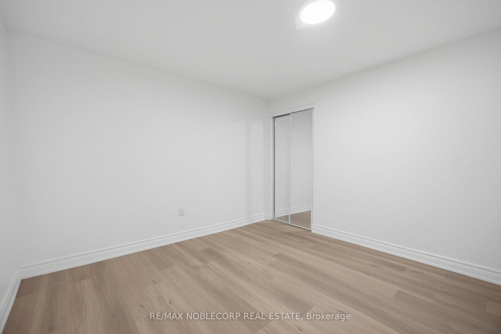 66 Cinrickbar Drive • Toronto, ON photo 45