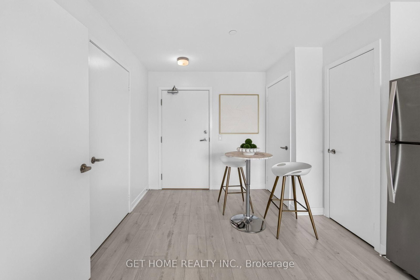 3401 Ridgeway Drive • #321 • Mississauga, ON photo 6