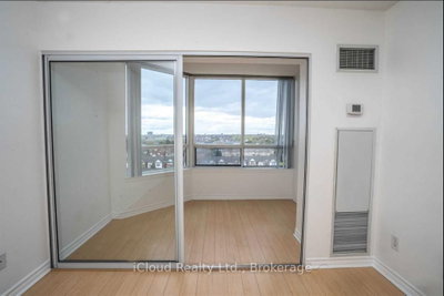 Unit 906 — 135 Hillcrest Avenue — more photos