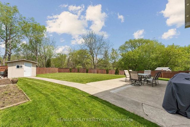 74 Avalanche Crescent
