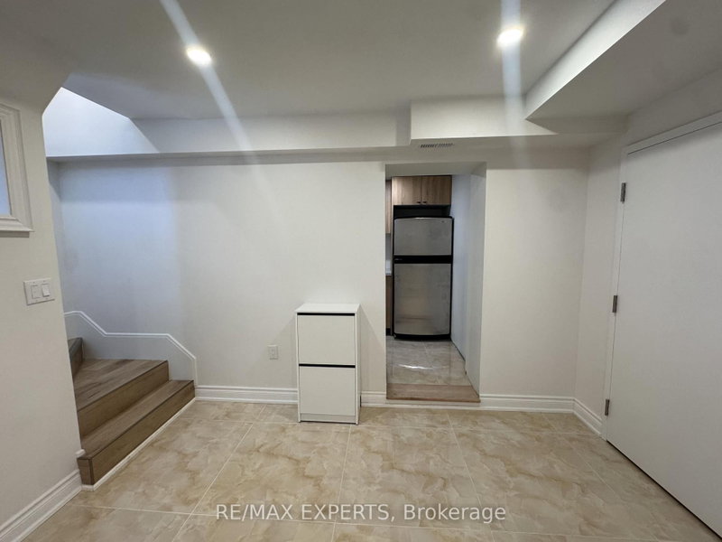 Unit B Basement - 209 Ridge Road
