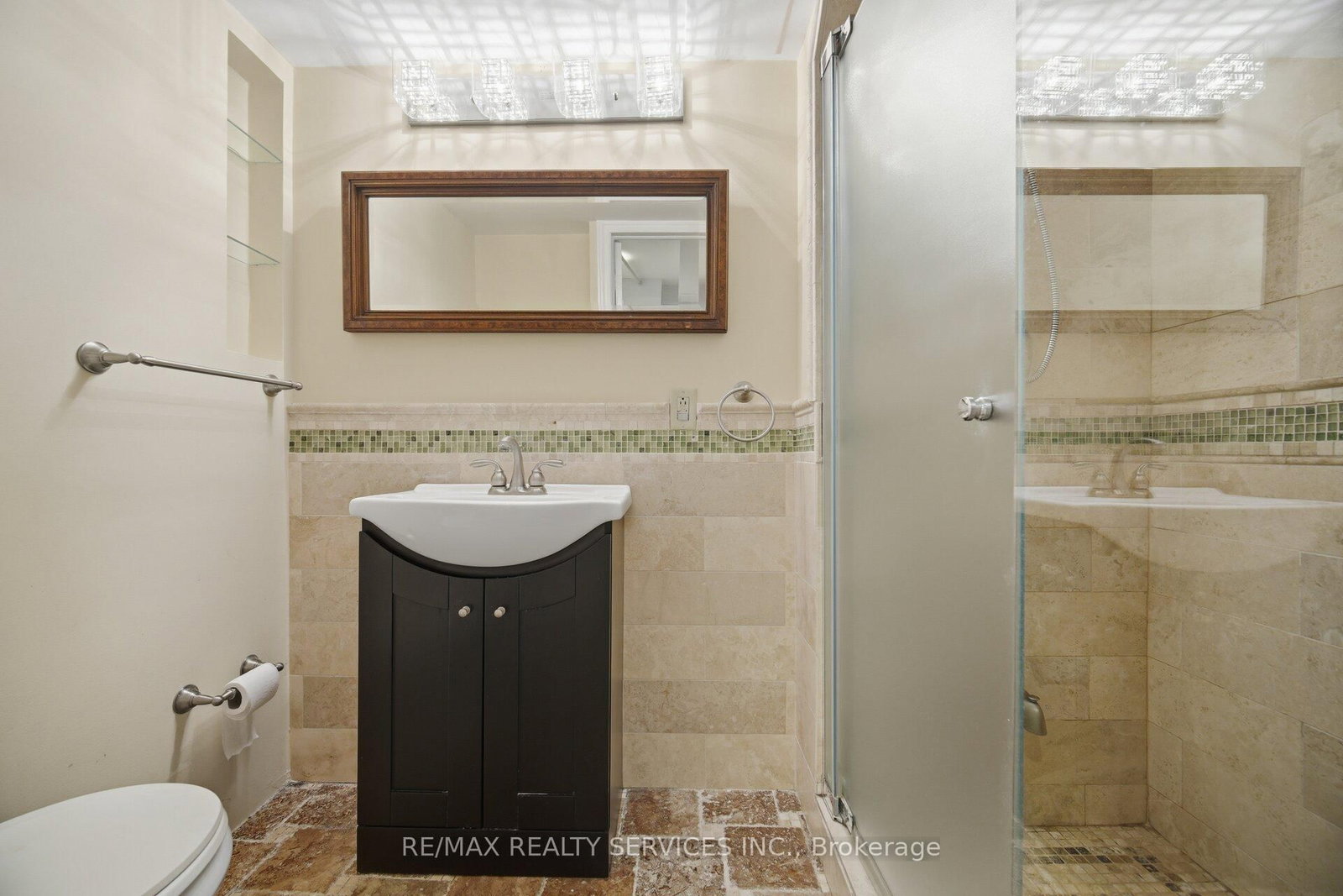35 Glenmanor Drive • Brampton, ON photo 39